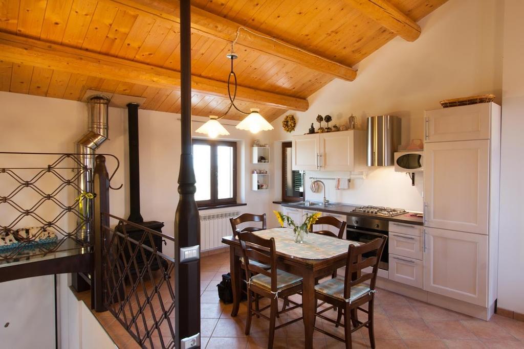 Casa Vacanze Angelica Ostra Vetere Exterior foto